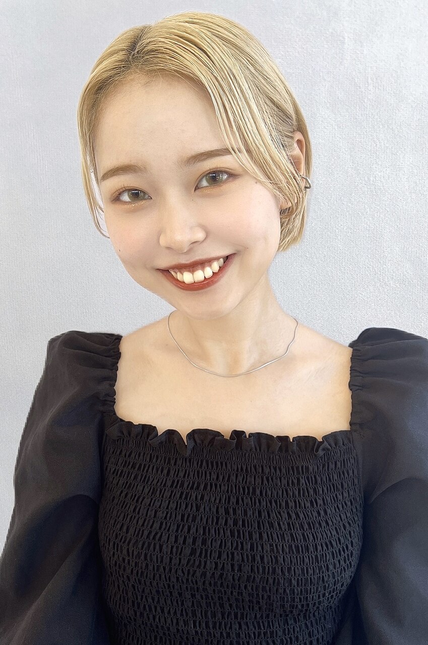 守屋　瞳子